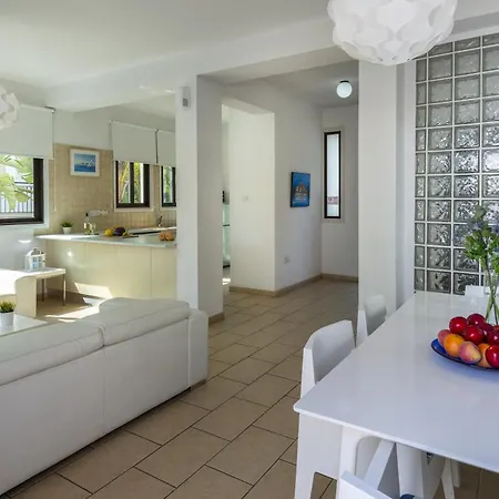 Alexa * Протарас